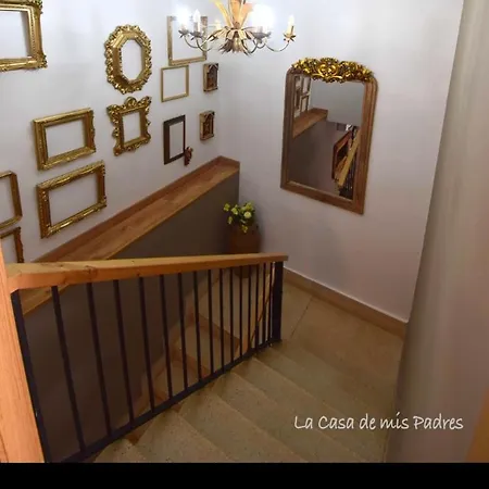 La Casa De Mis Padres