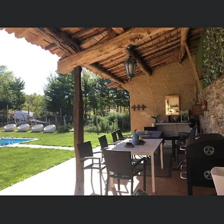 White Tree Jara - Grupos Con Piscina En Zamora Holiday home